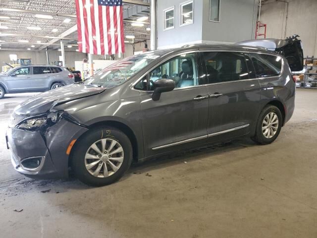2018 CHRYSLER Pacifica