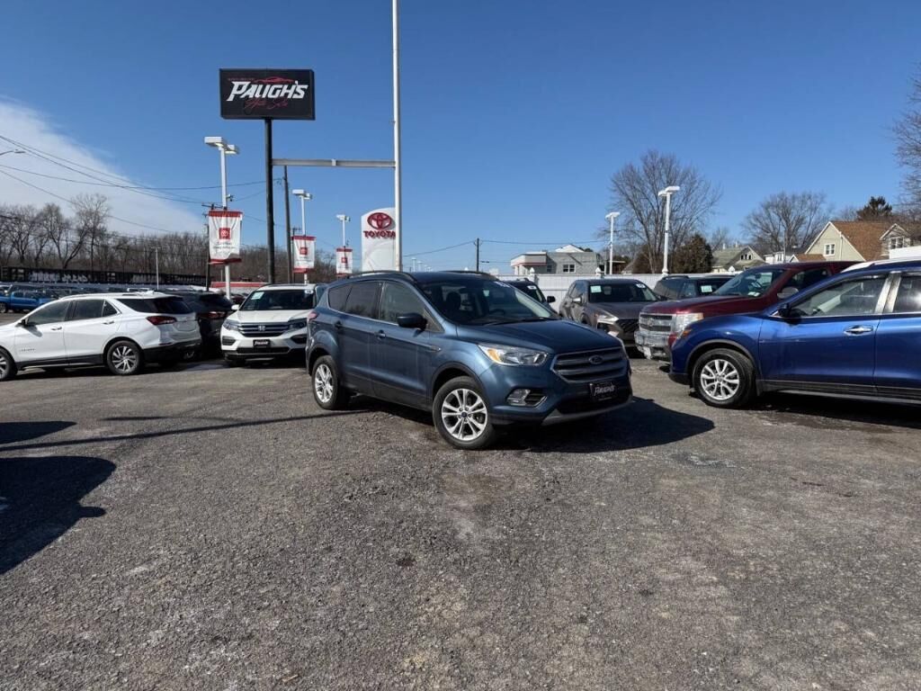 2018 FORD Escape
