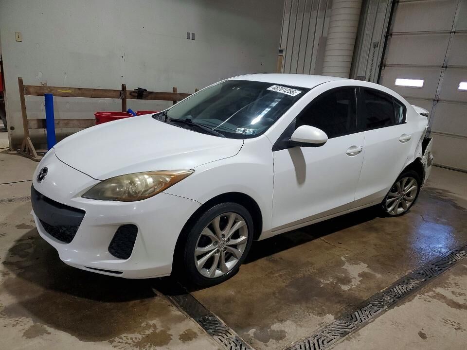 2013 MAZDA Mazda3