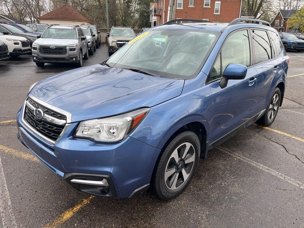 2018 SUBARU Forester