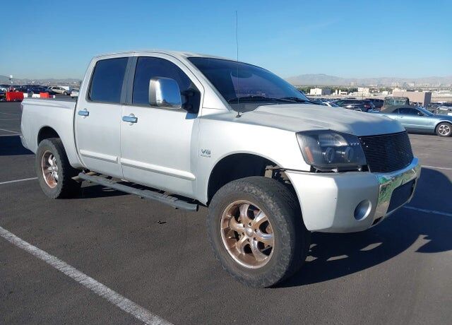 2004 NISSAN Titan