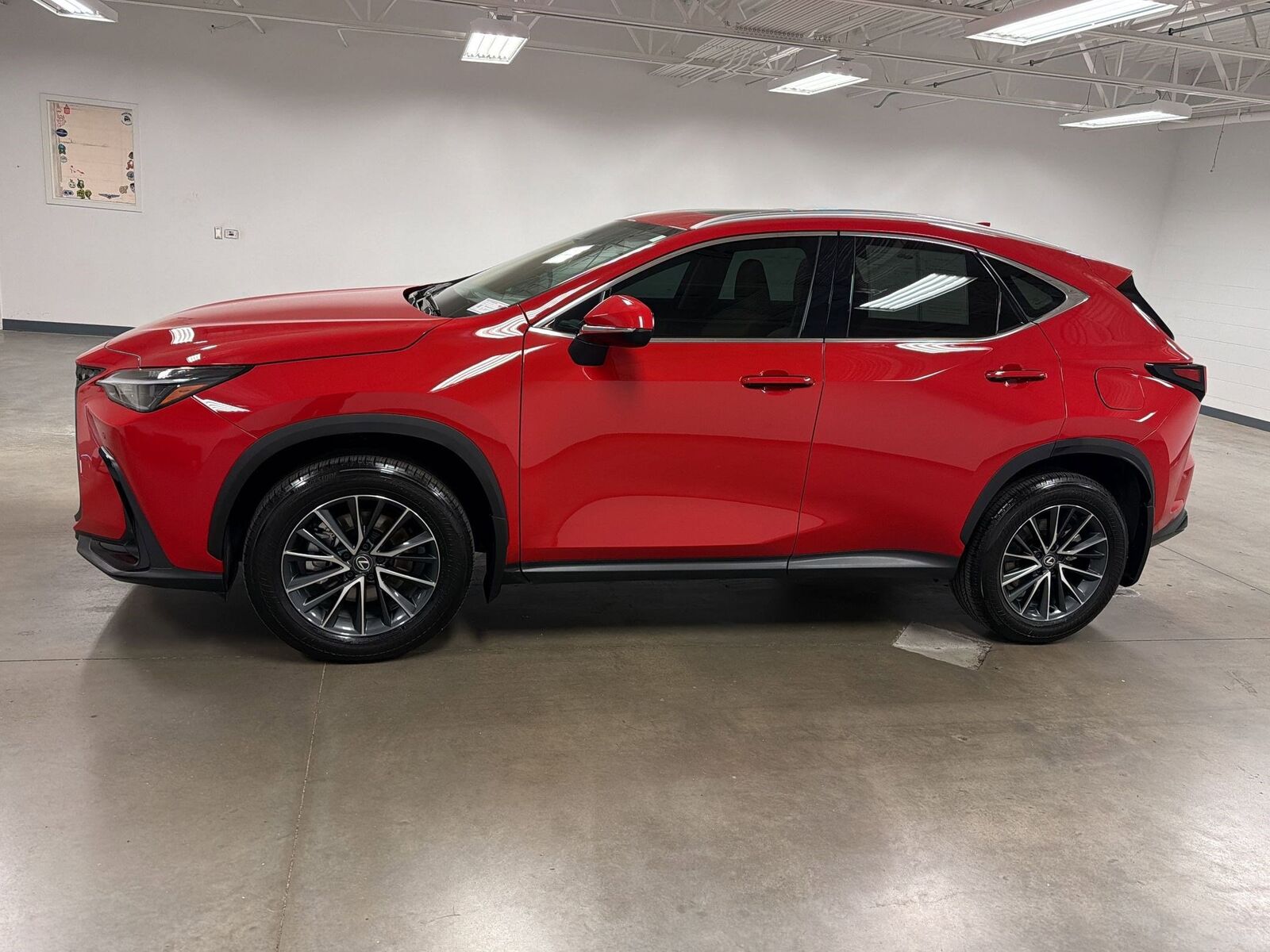 2025 LEXUS NX
