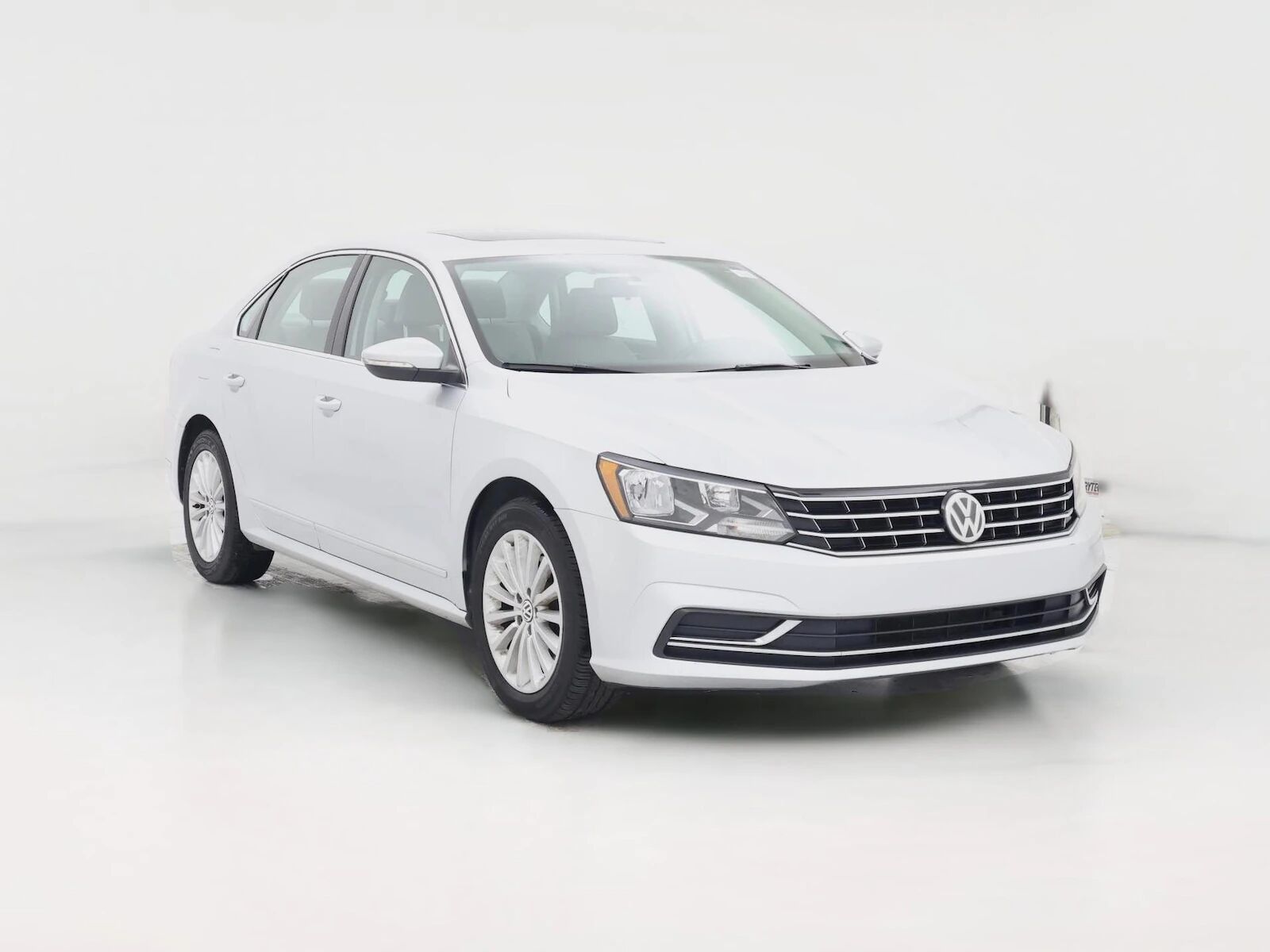 2016 VOLKSWAGEN Passat