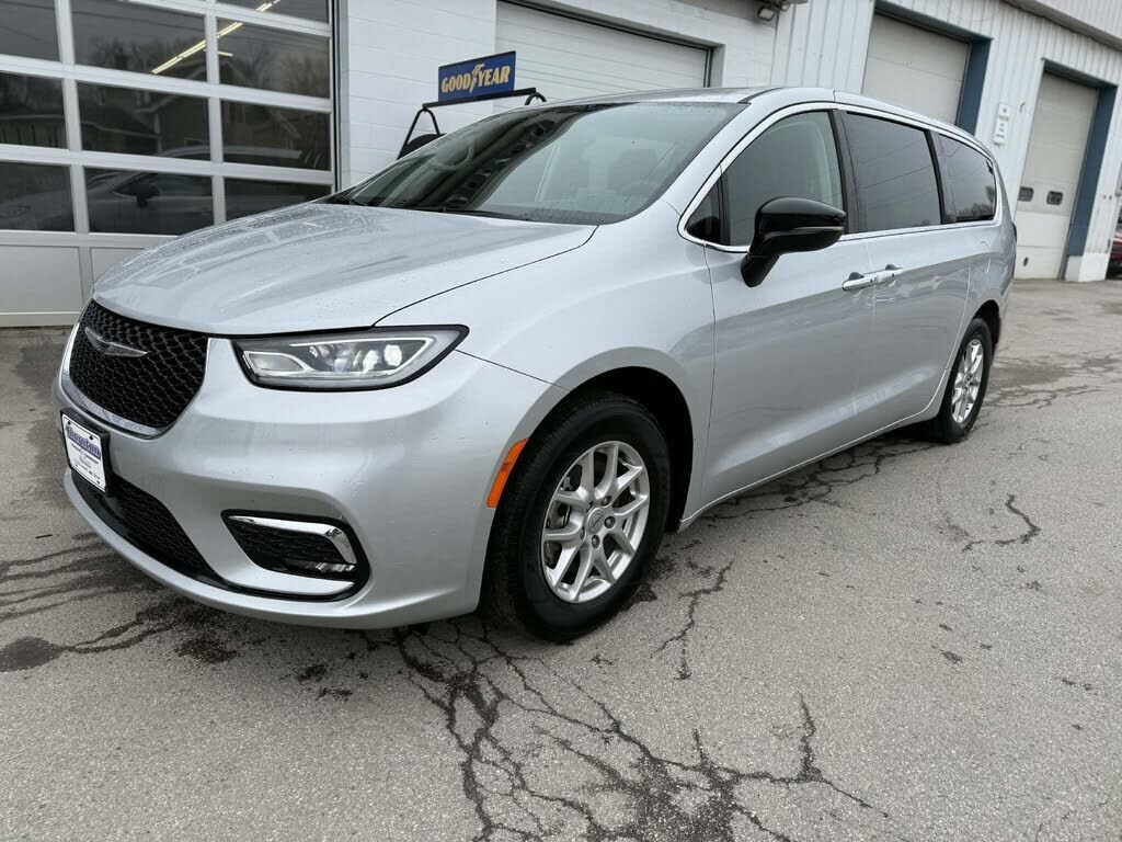 2024 CHRYSLER Pacifica