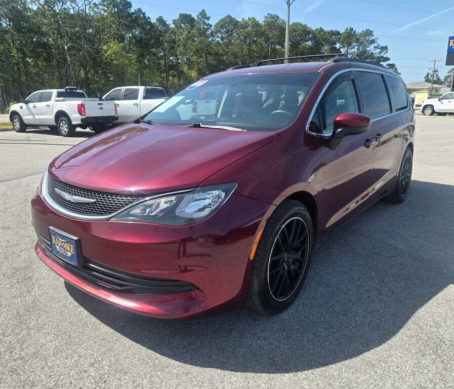 2017 CHRYSLER Pacifica
