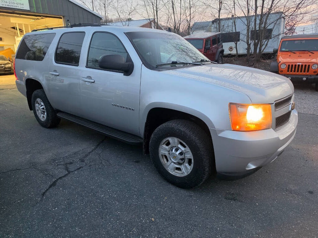 2011 CHEVROLET Suburban