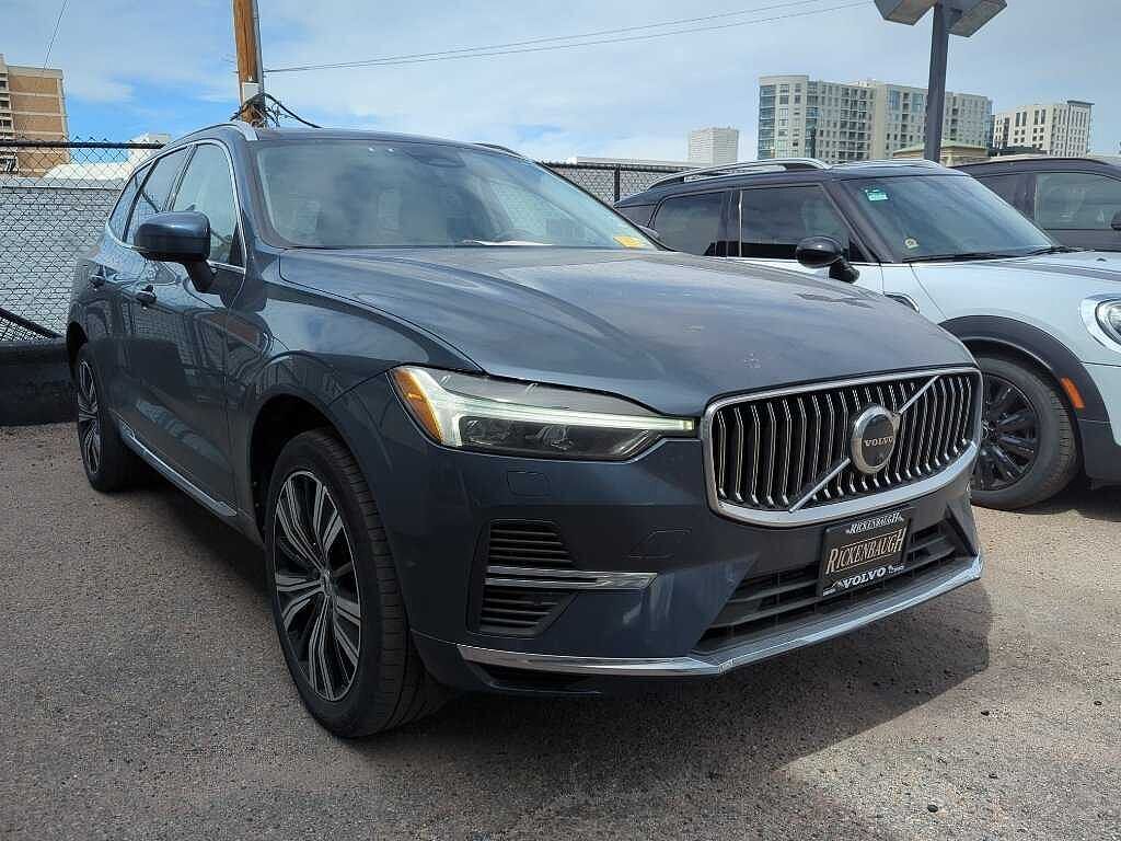 2023 VOLVO XC60