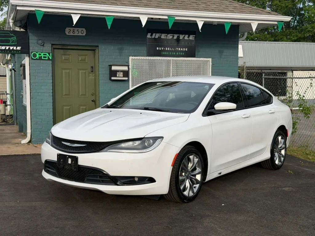 2015 CHRYSLER 200