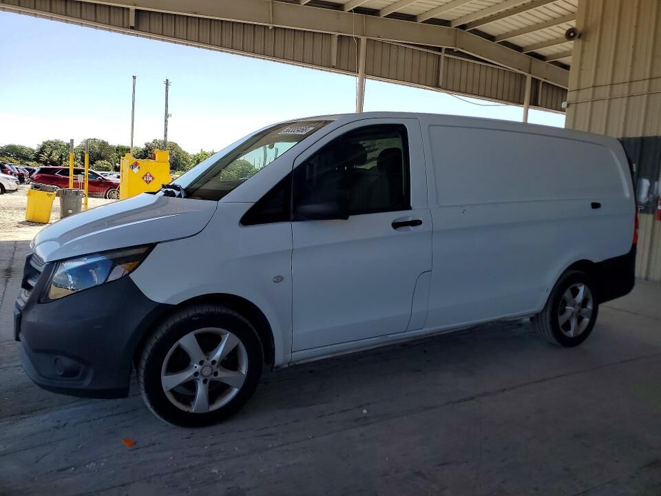 2016 MERCEDES-BENZ METRIS