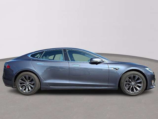 2020 TESLA Model S
