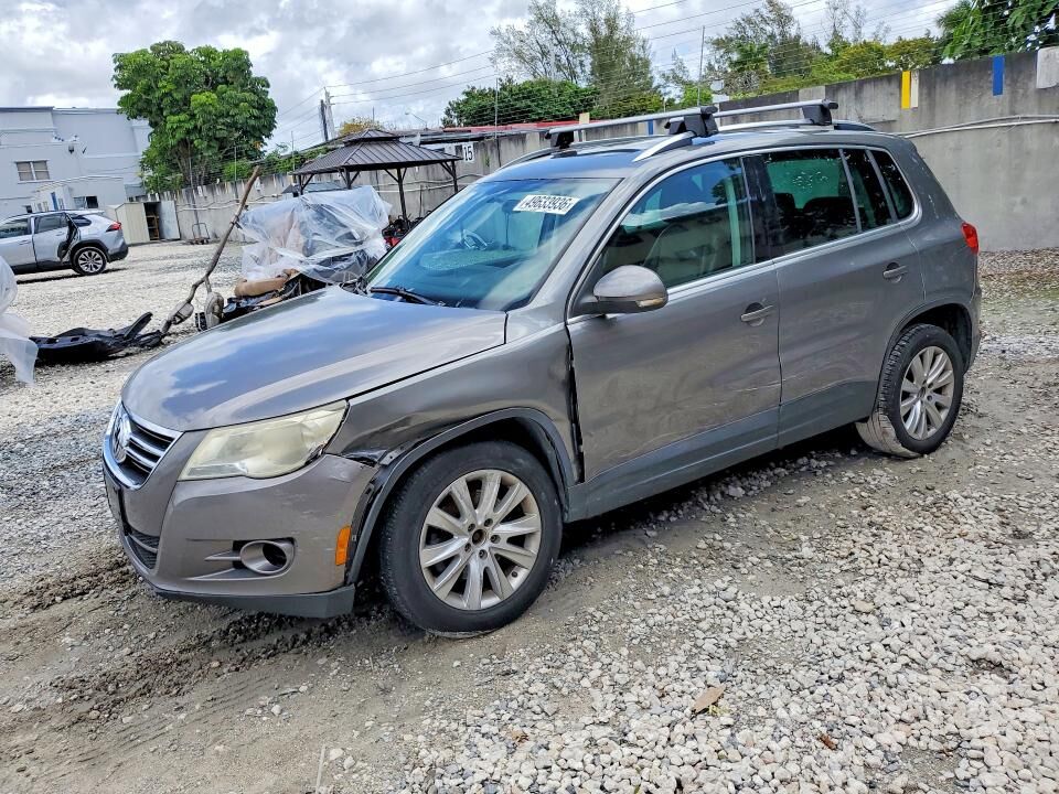 2010 VOLKSWAGEN Tiguan