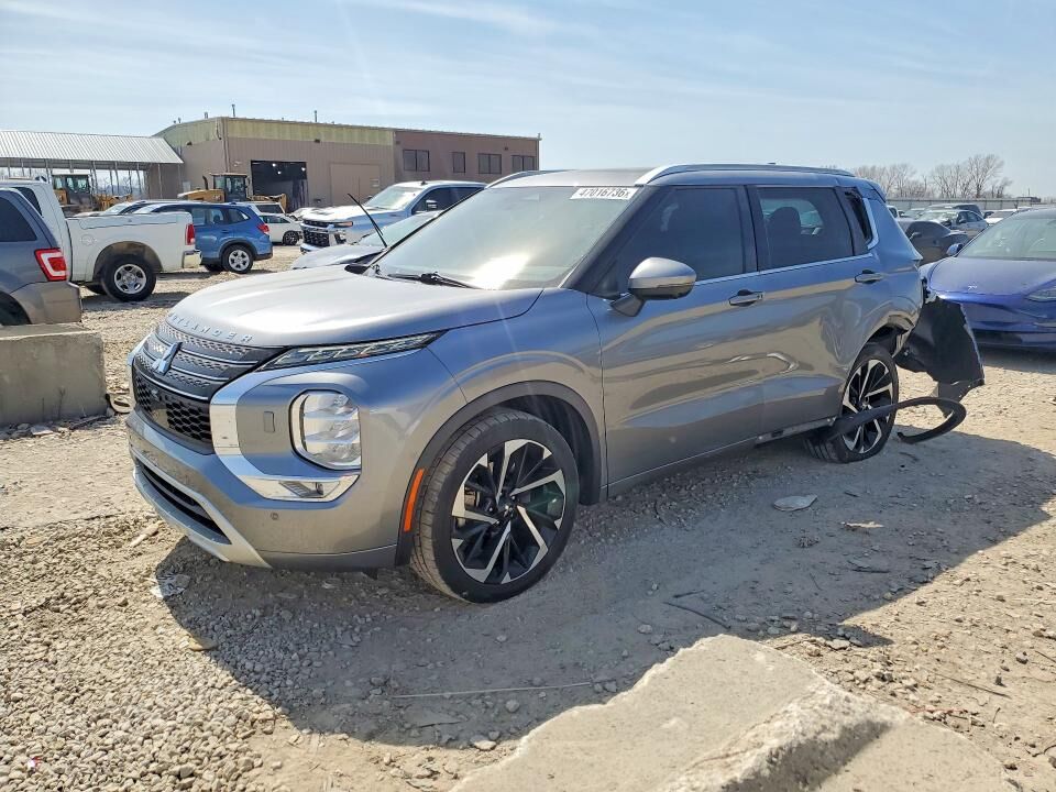 2022 MITSUBISHI Outlander