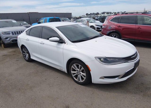 2015 CHRYSLER 200