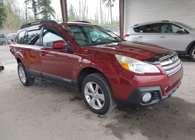 2013 SUBARU Outback