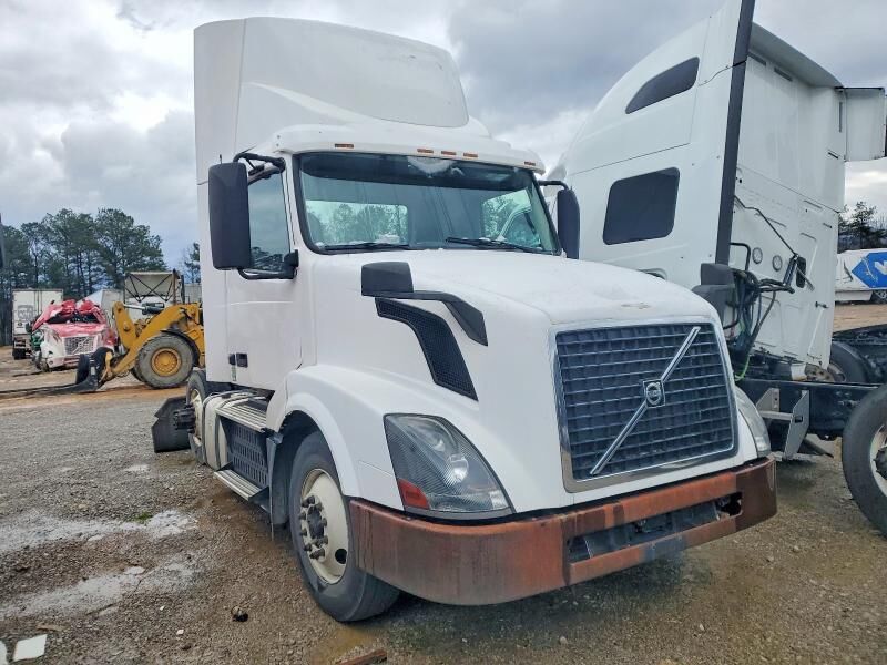2015 VOLVO TRUCK VNL