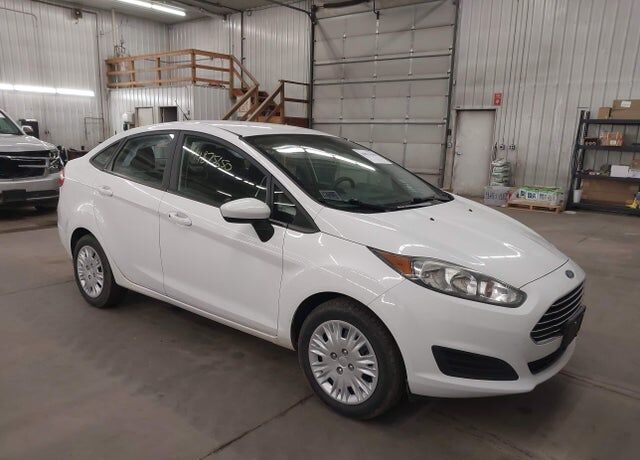 2015 FORD Fiesta