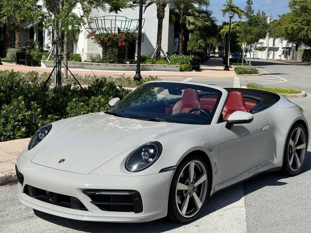 2021 PORSCHE 911