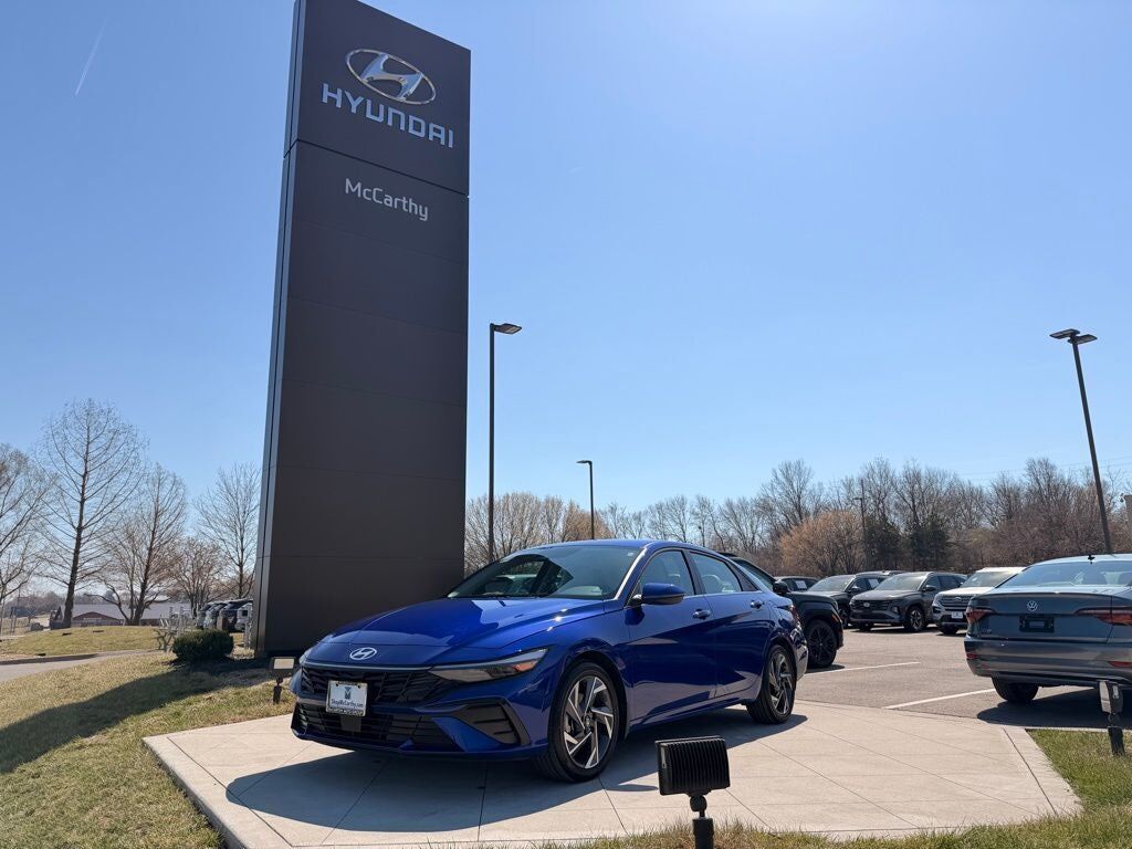 2025 HYUNDAI Elantra