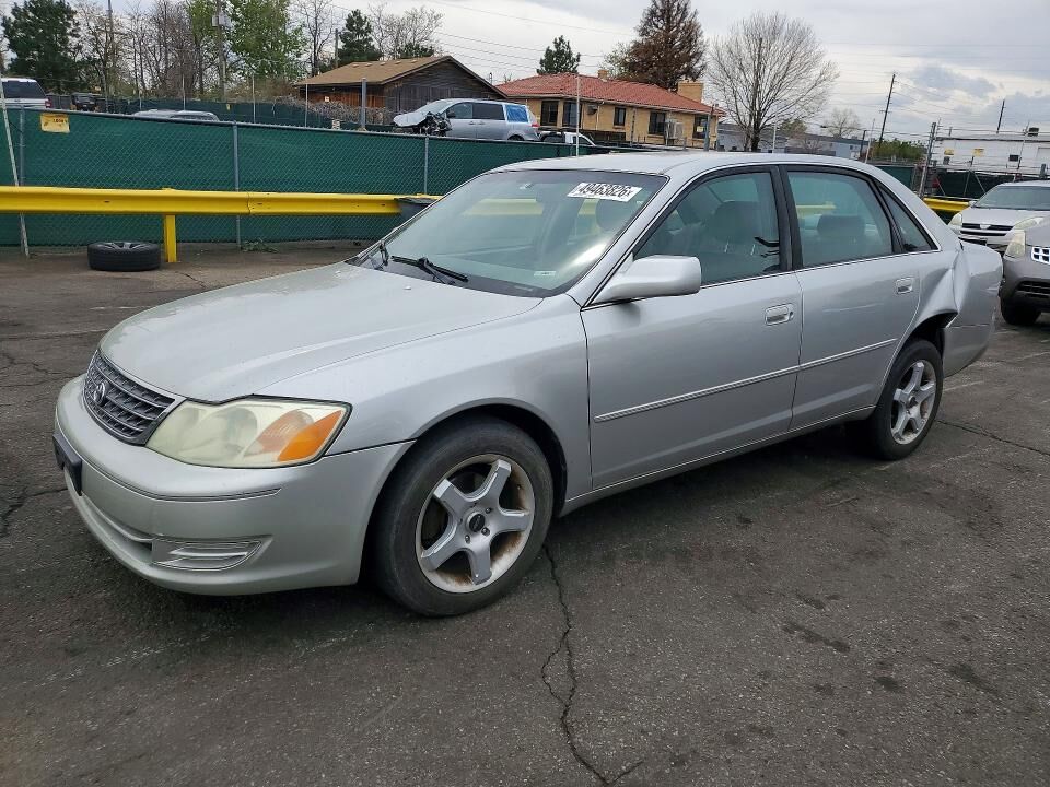 2004 TOYOTA Avalon