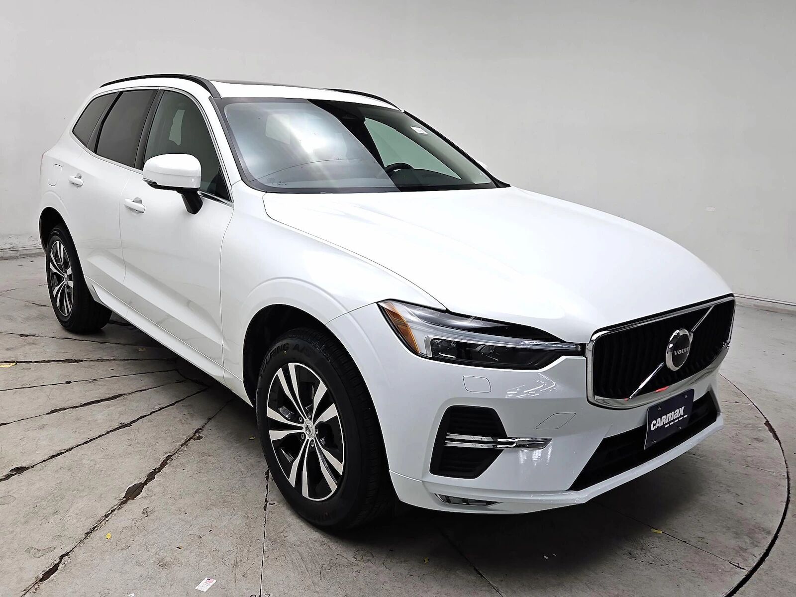 2023 VOLVO XC60