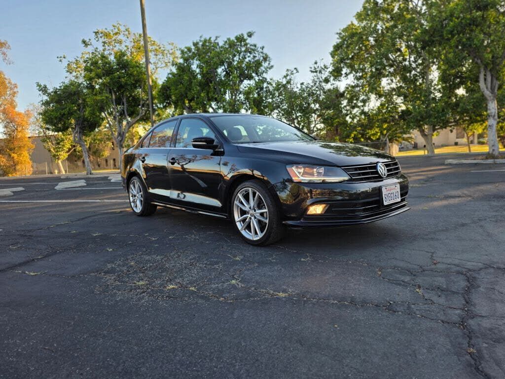 2017 VOLKSWAGEN Jetta