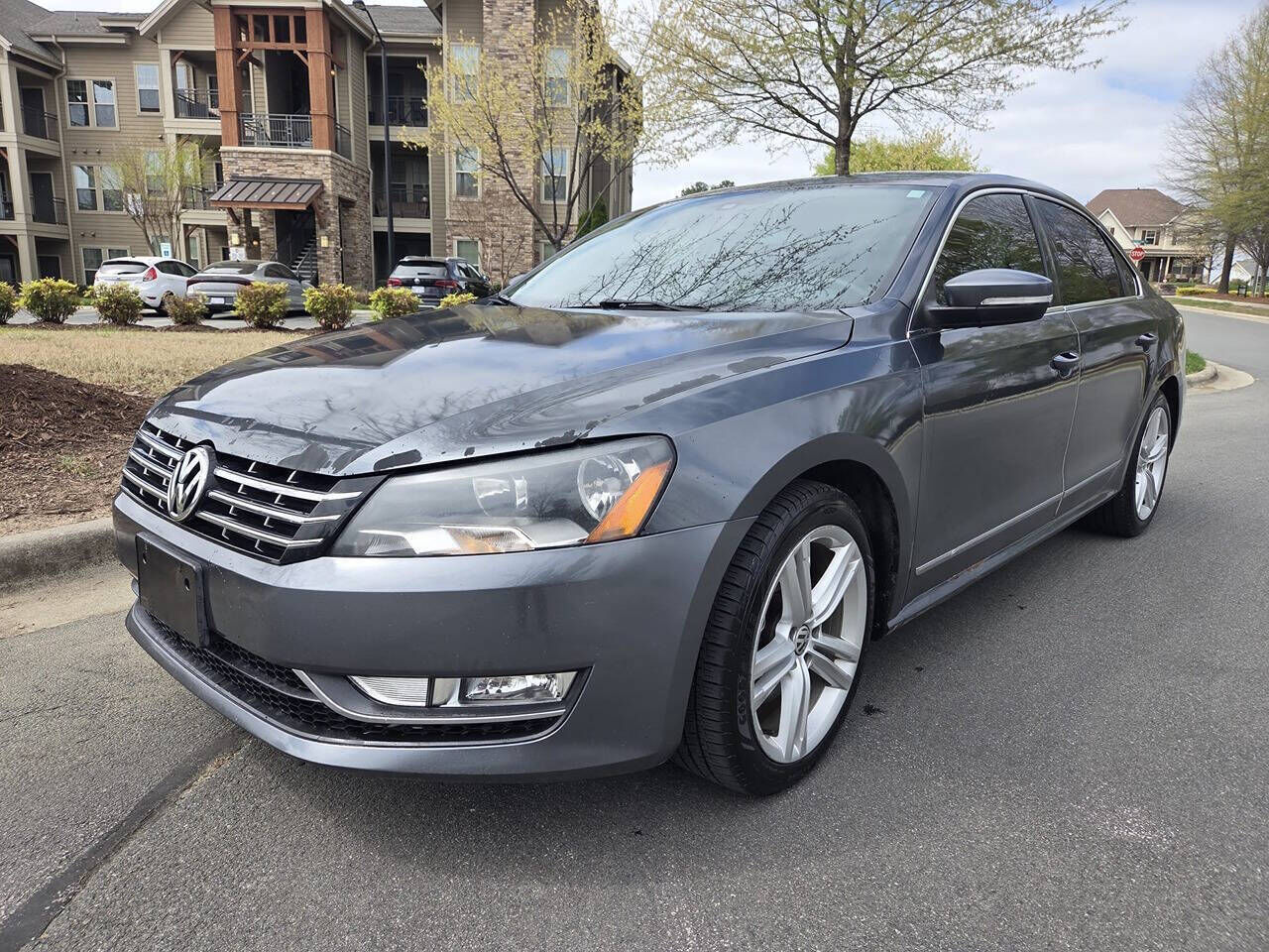 2014 VOLKSWAGEN Passat