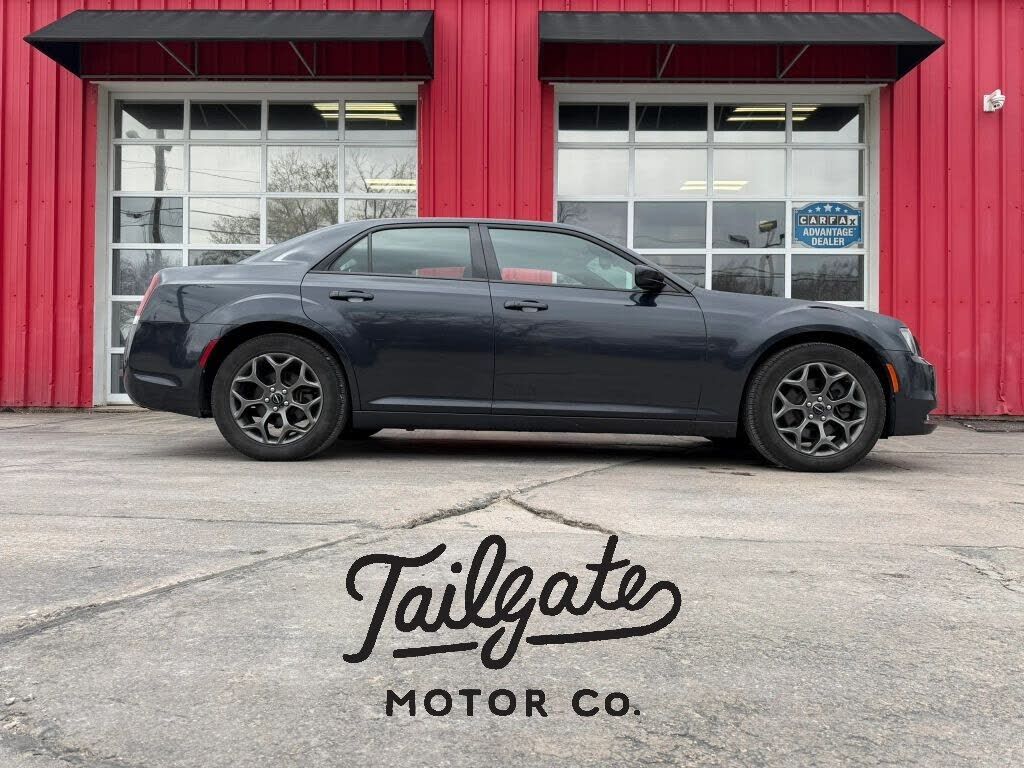 2018 CHRYSLER 300
