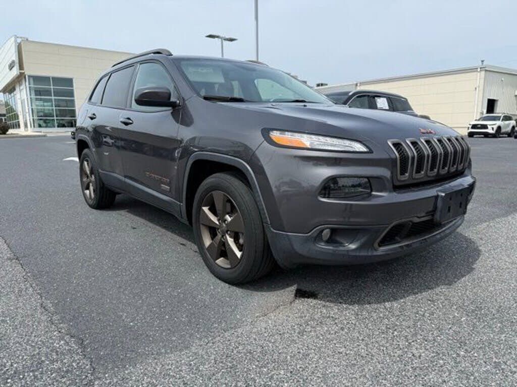 2017 JEEP Cherokee
