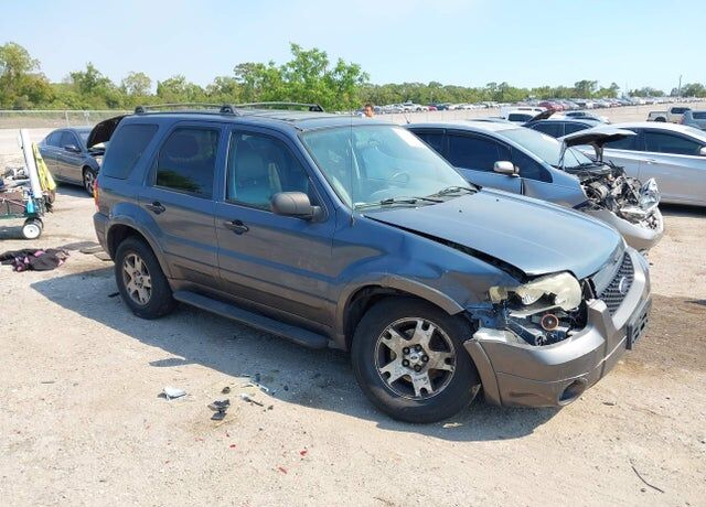 2005 FORD Escape