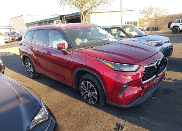 2021 TOYOTA Highlander