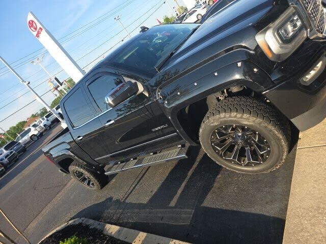 2016 GMC Sierra