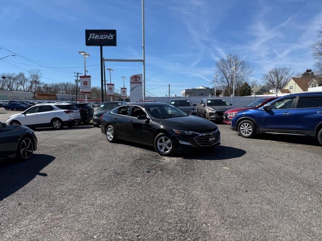 2023 CHEVROLET Malibu