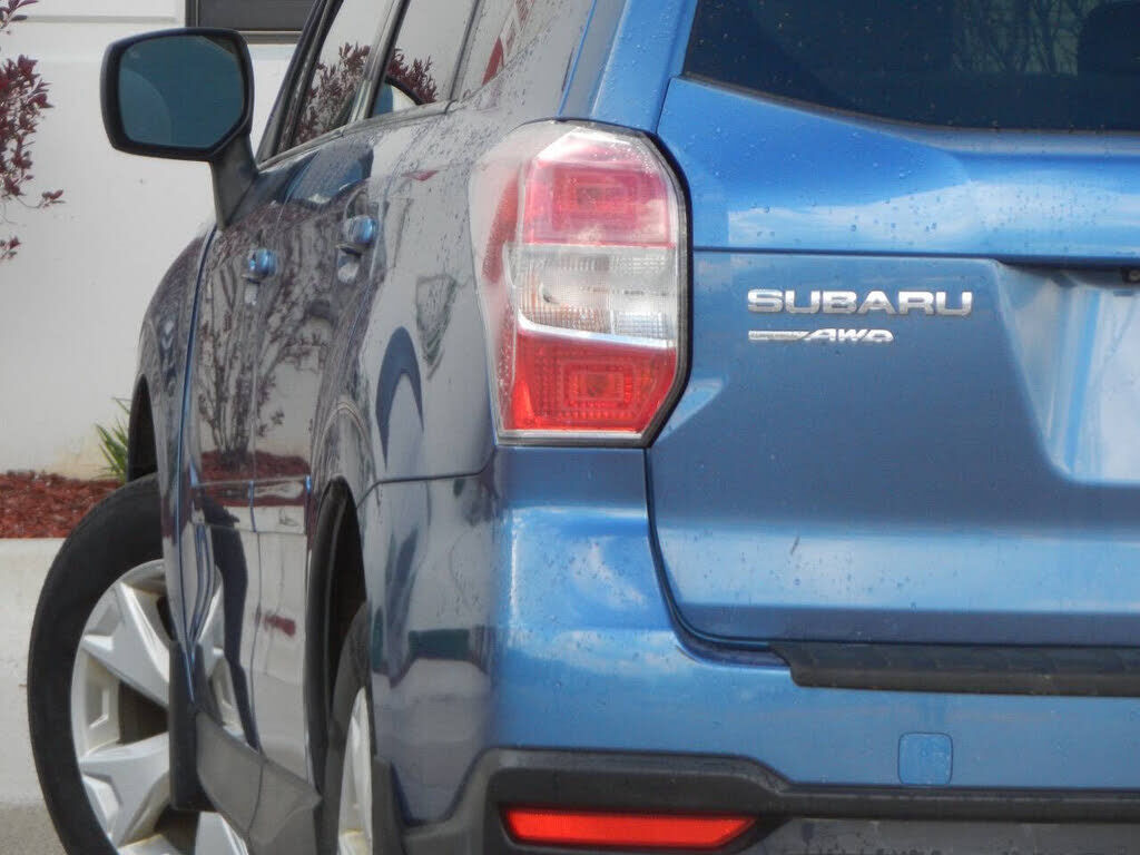 2015 SUBARU Forester