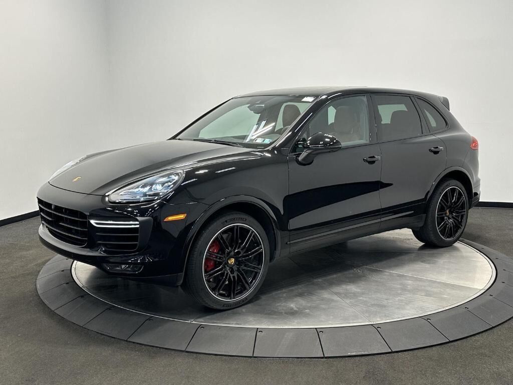 2017 PORSCHE Cayenne