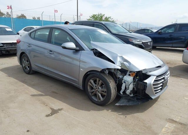 2017 HYUNDAI Elantra