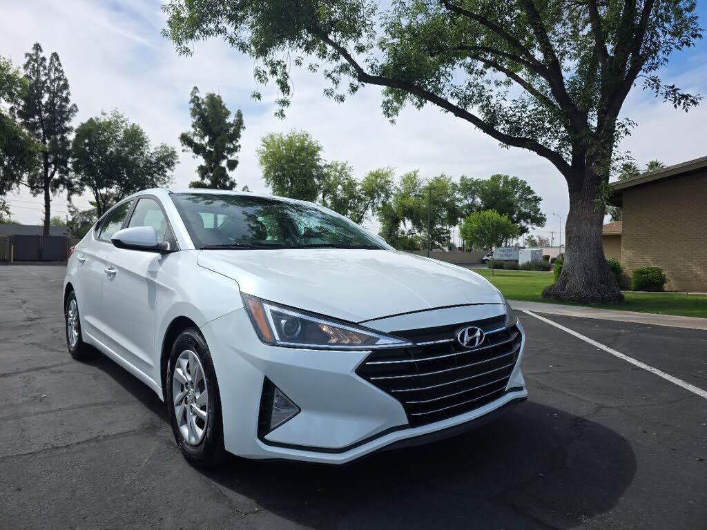 2019 HYUNDAI Elantra
