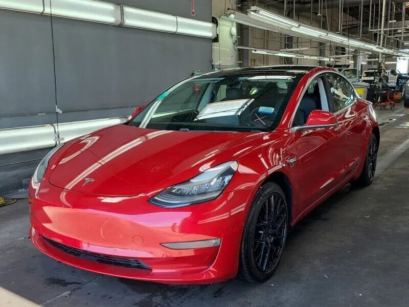 2020 TESLA Model 3