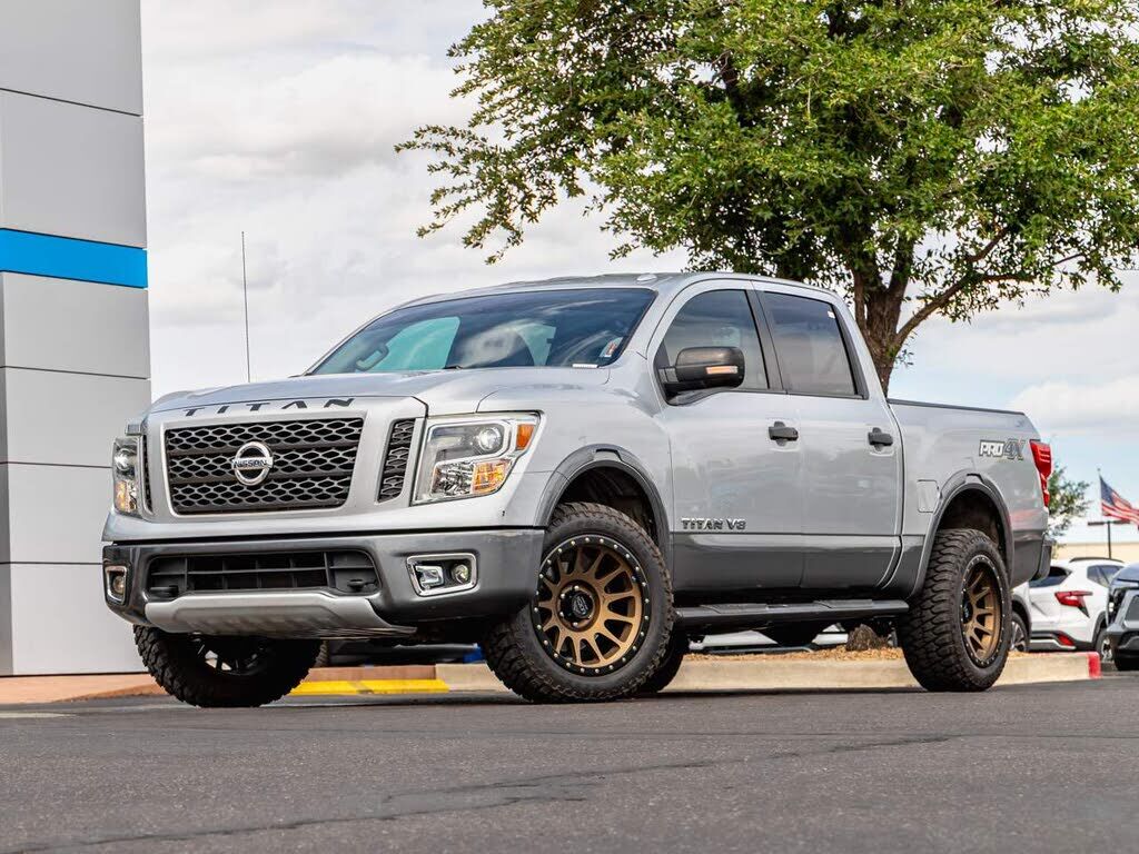 2019 NISSAN Titan