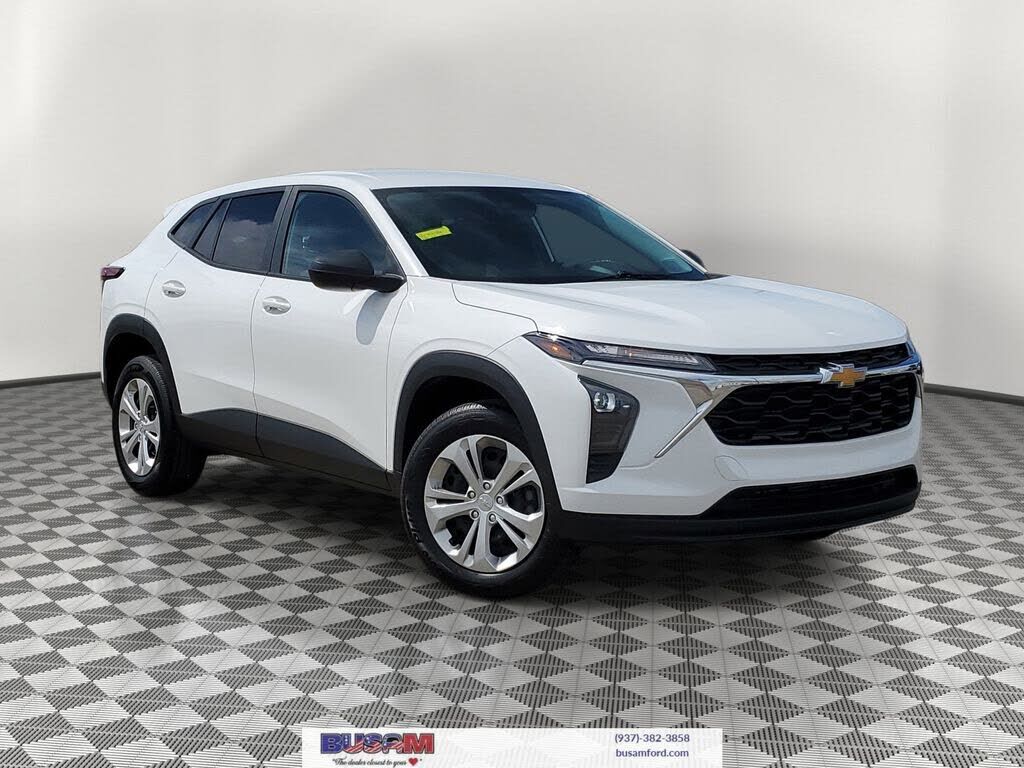 2024 CHEVROLET Trax