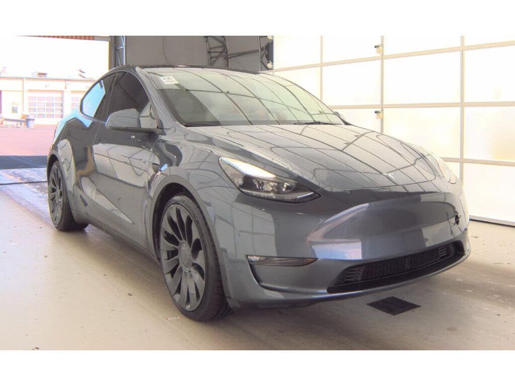 2023 TESLA Model Y
