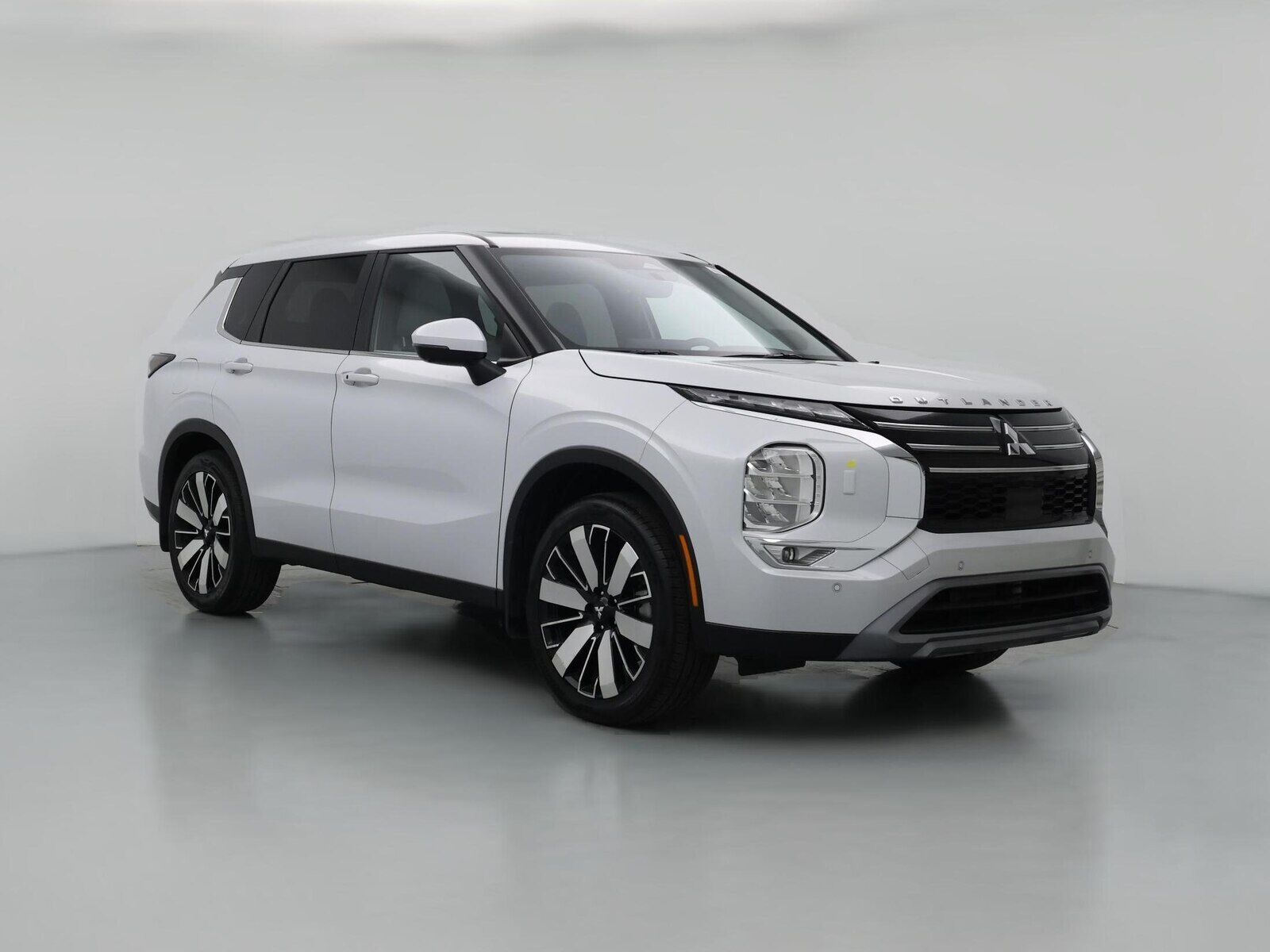 2025 MITSUBISHI Outlander