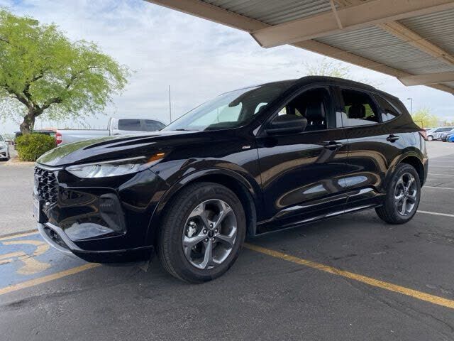 2024 FORD Escape