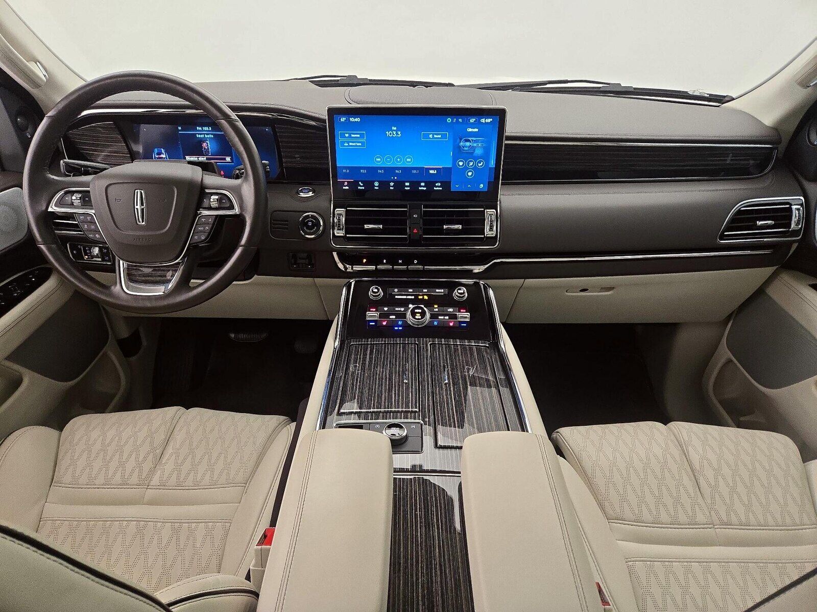 2022 LINCOLN Navigator