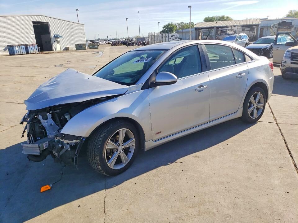2013 CHEVROLET Cruze