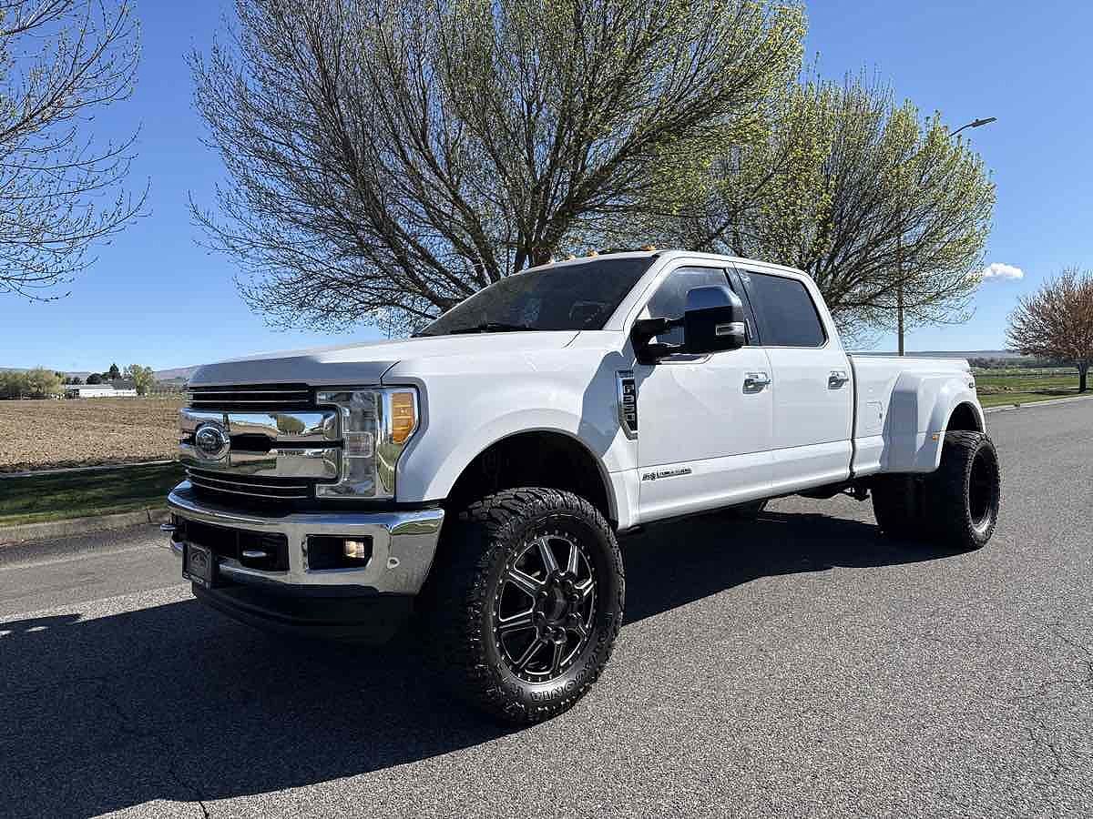 2017 FORD F-350