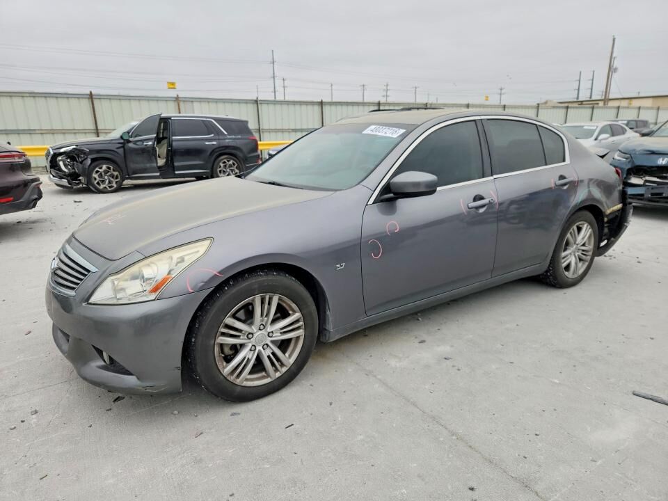 Infiniti Q40