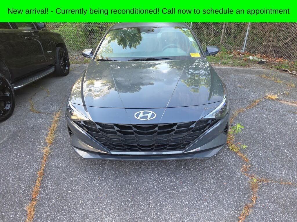 2023 HYUNDAI Elantra