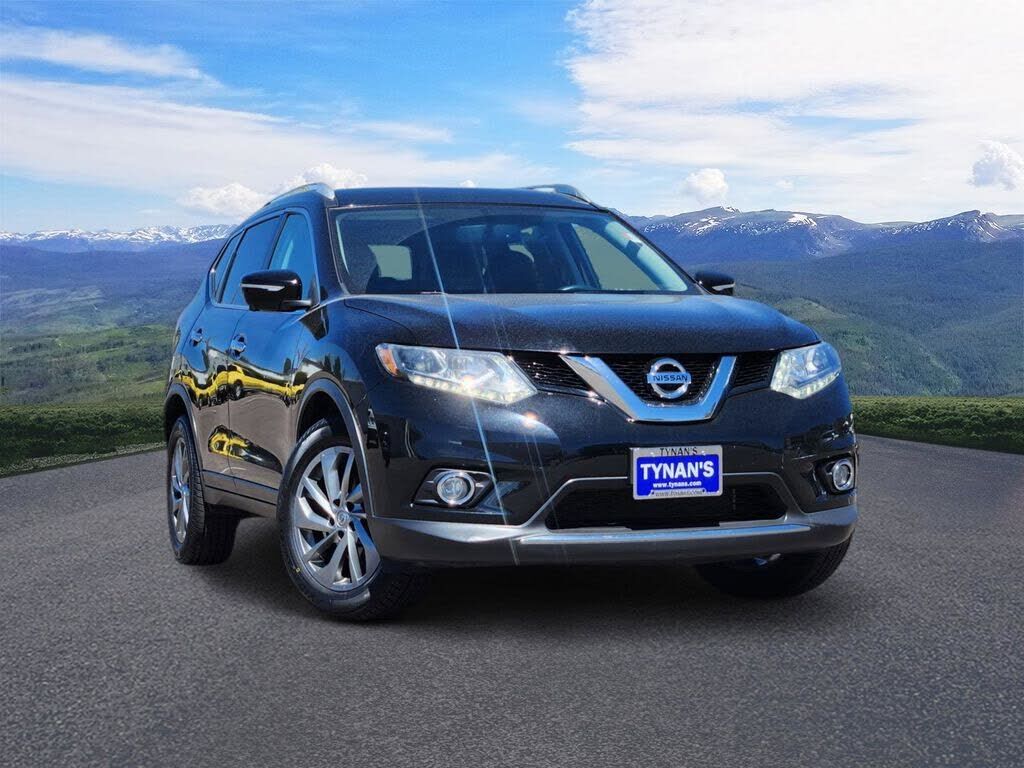 2015 NISSAN Rogue