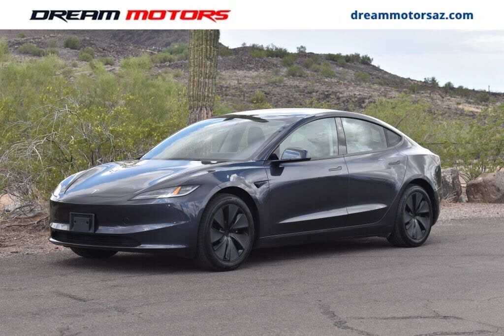 2024 TESLA Model 3