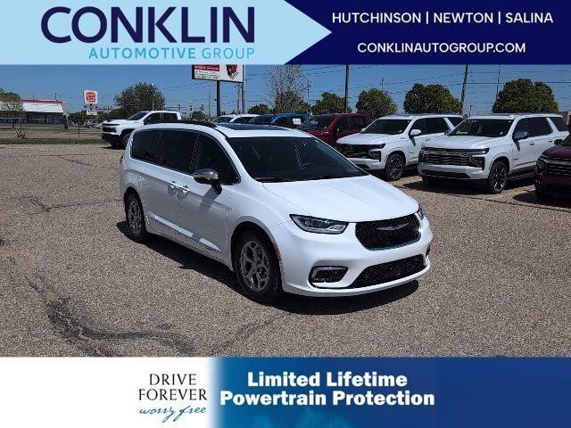 2023 CHRYSLER Pacifica